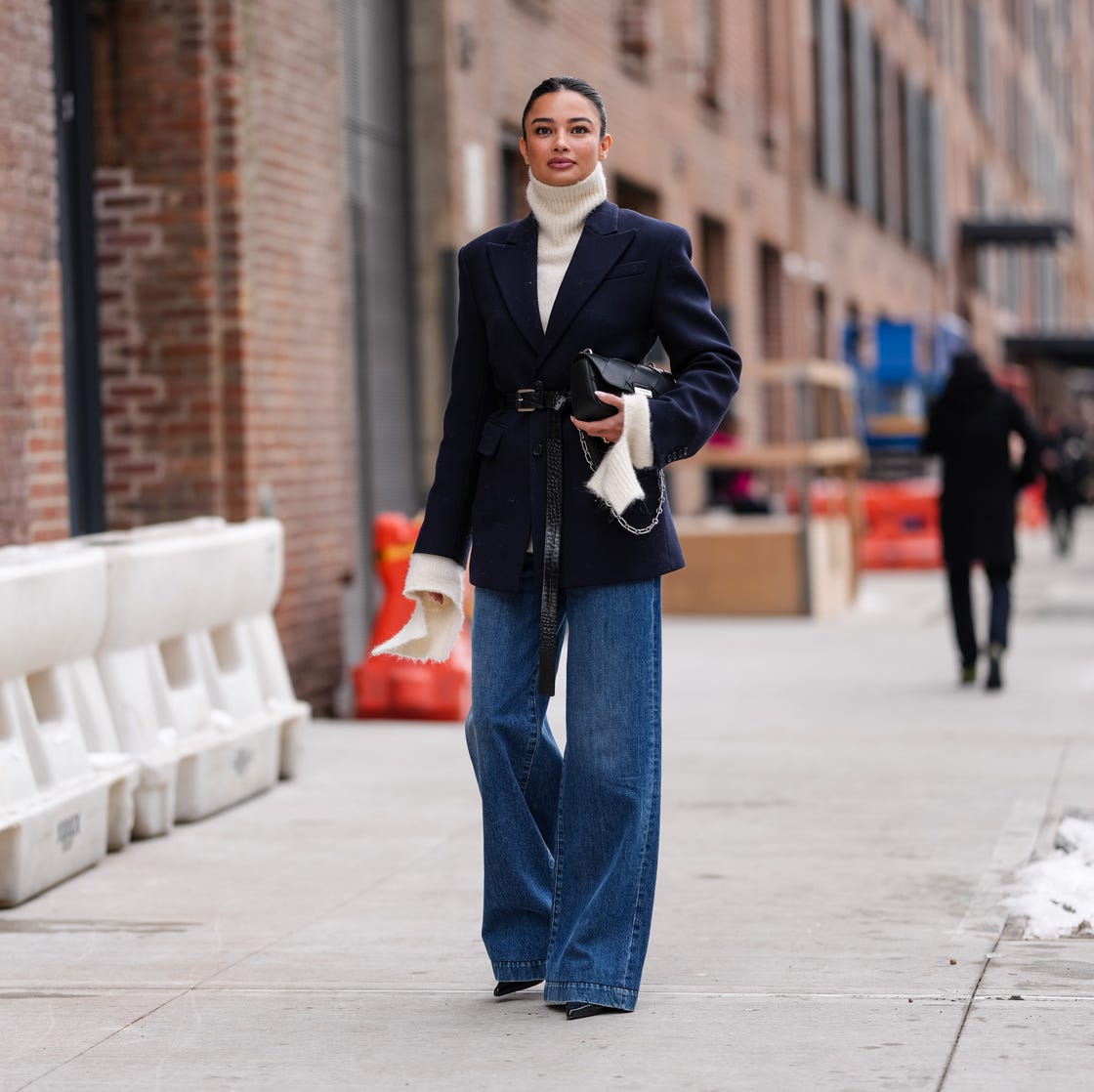 Smart Casual Style with a Navy Blazer and Turtleneck Smart Casual Style with a Navy Blazer and Turtleneck — Winter Outfits with Wide Leg Jeans