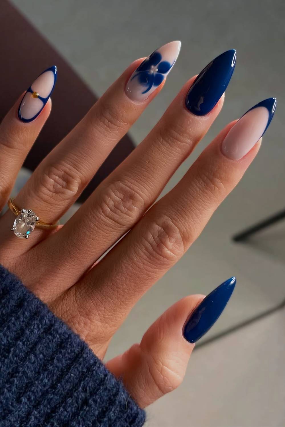 Long Stiletto Navy French Tips with Flower Long Stiletto Navy French Tips with Flower — Navy Blue Nails