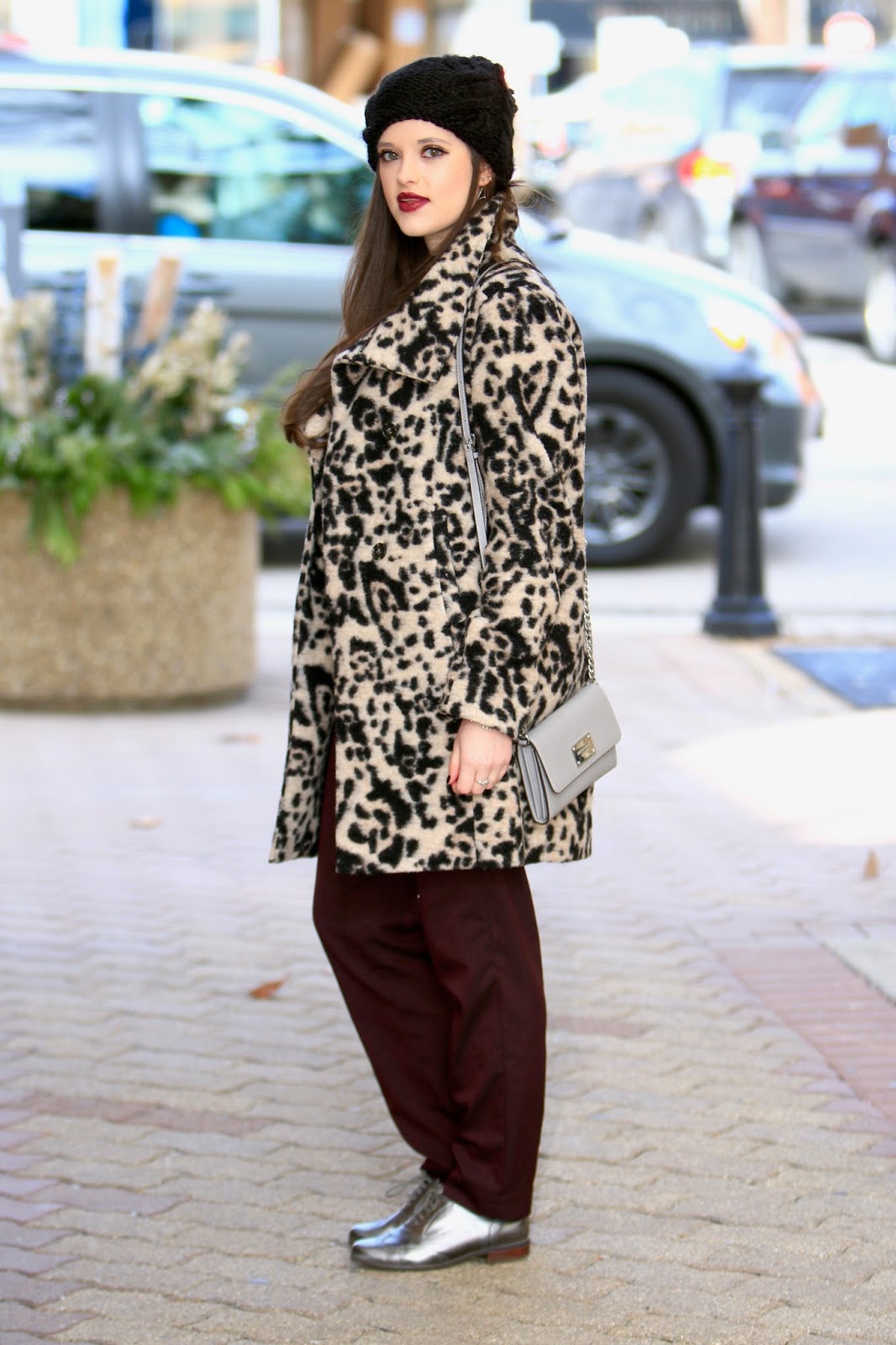 Leopard Coat with Burgundy Trousers and Metallic Loafers Leopard Coat with Burgundy Trousers and Metallic Loafers — Leopard Coat Outfits