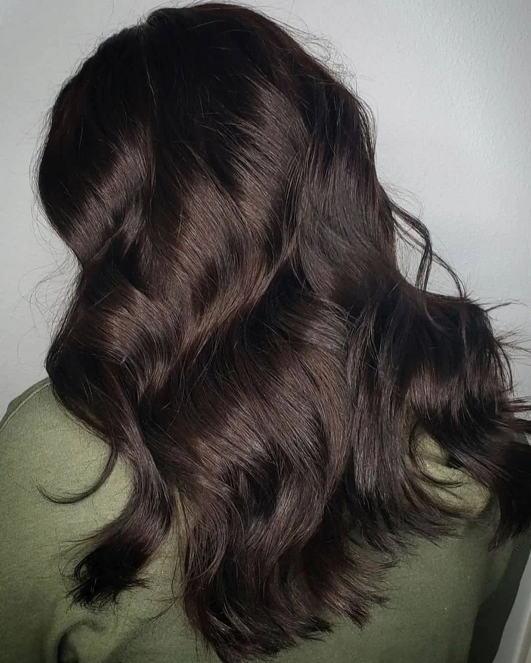 Collarbone Dark Brown With Auburn Warmth Collarbone Dark Brown With Auburn Warmth — Winter Hair Colors for Brunettes