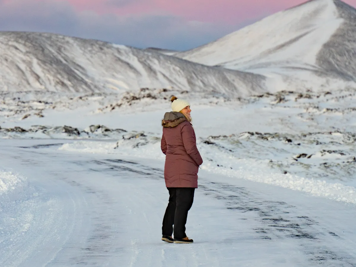 Mauve Puffer Coat for Stylish Outdoor Adventures — Iceland Winter Outfits