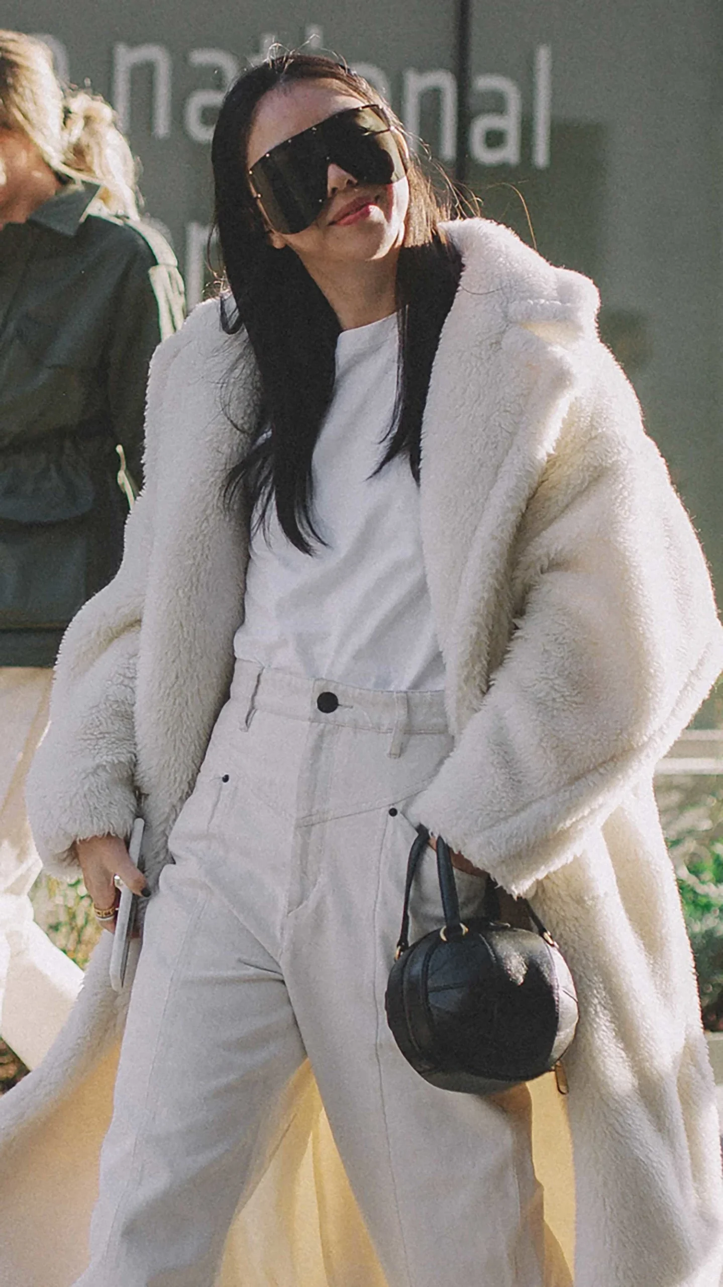 All-White Faux Fur Coat for a Clean, Minimalist Statement — Shearling Coat Outfits