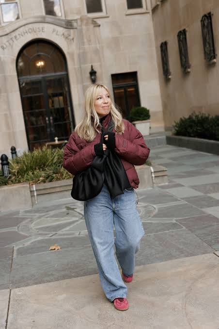 Street Style Ready: Baggy Jeans with Puffer Jacket — Winter Outfits with Jeans