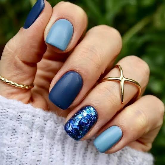Matte Deep Blue Glitter Square Nails Matte Deep Blue Glitter Square Nails — Winter Acrylic Nails