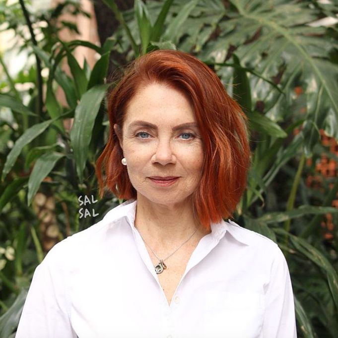 Vibrant Ginger Red Bob With Side Bangs Vibrant Ginger Red Bob With Side Bangs — Winter Hair Colors for Women Over 40