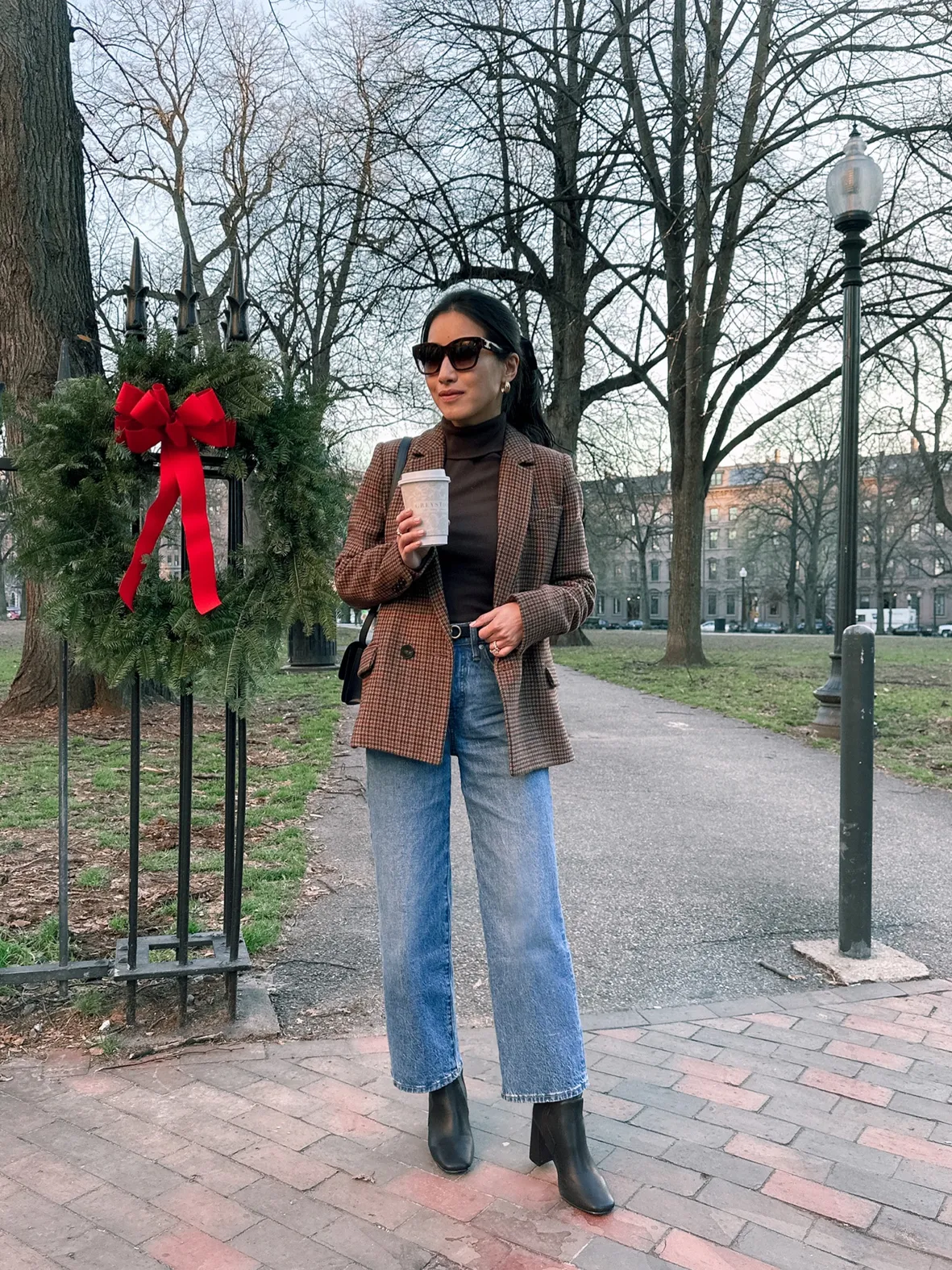 Plaid Blazer and Jeans for a Stylish Casual Ensemble Plaid Blazer and Jeans for a Stylish Casual Ensemble — Winter Outfits for Petite Women