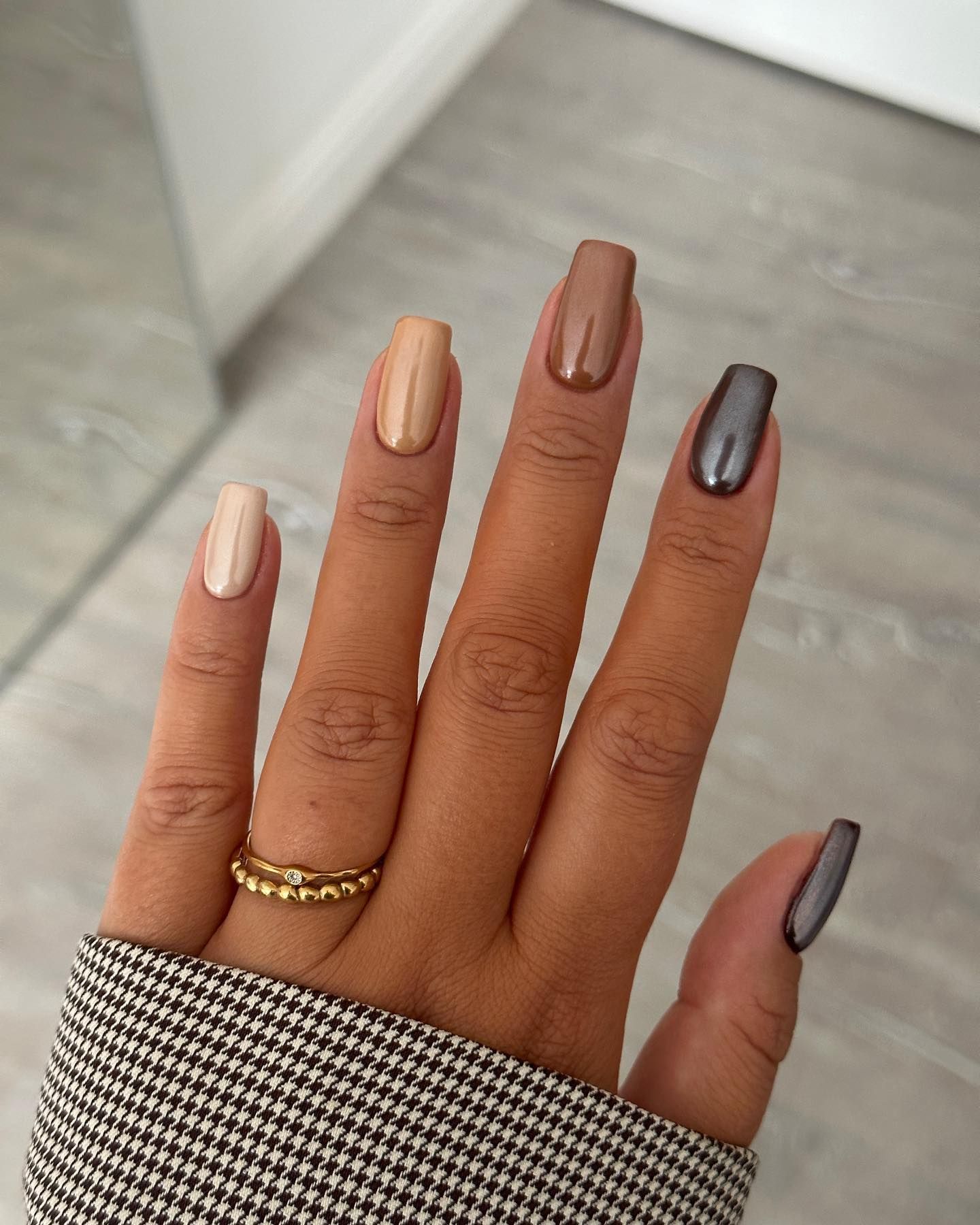 Matte Brown Beige Nude Winter Motifs Nails Matte Brown Beige Nude Winter Motifs Nails — Winter Nail Colors for Dark Skin