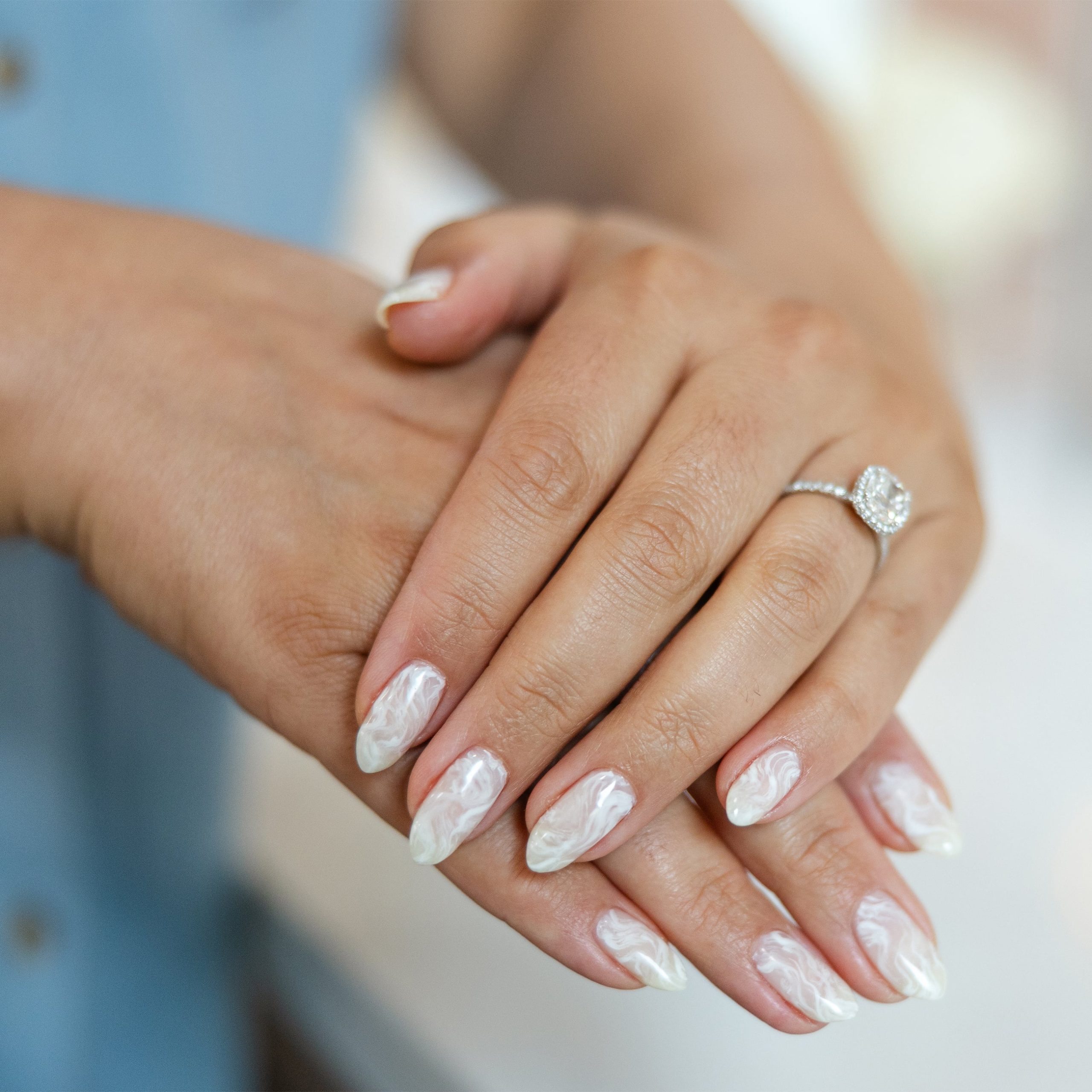 Pearlescent Marble Oval Nails Pearlescent Marble Oval Nails — Winter Wedding Nails