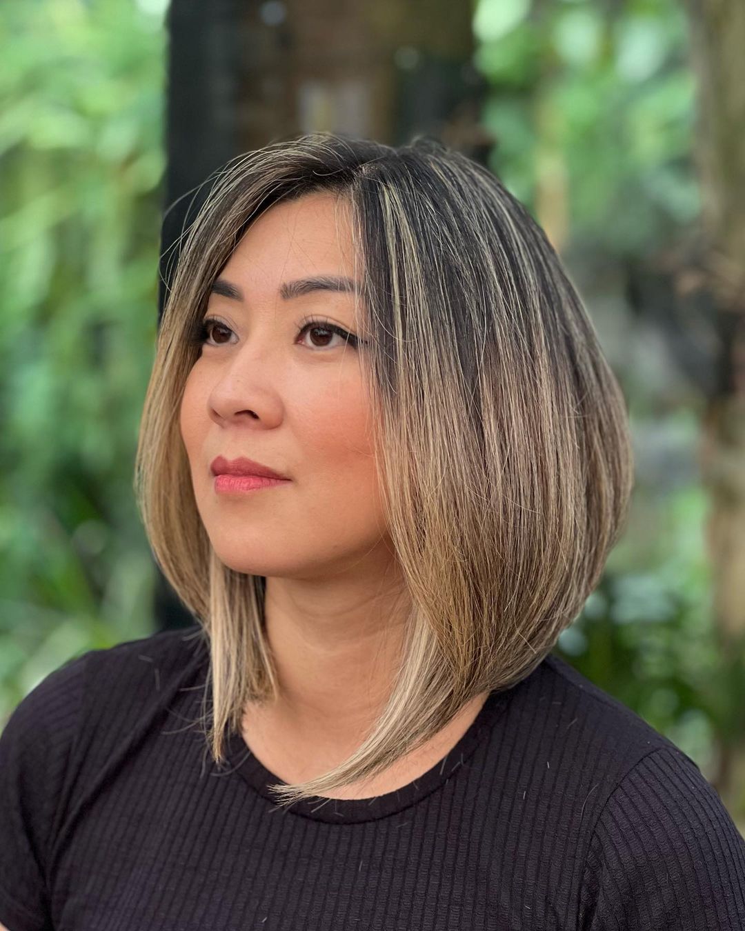 Dark Brown A-Line Bob With Blonde Balayage Dark Brown A-Line Bob With Blonde Balayage