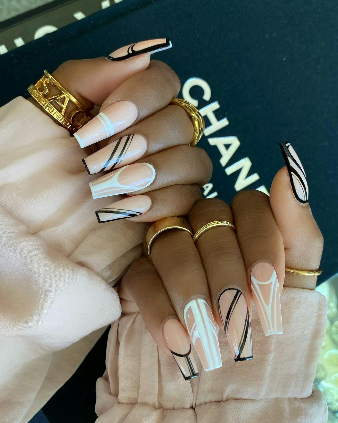 Long Stiletto Geometric Line Nails, длинный стилет Long Stiletto Geometric Line Nails, длинный стилет — Aesthetic Nails