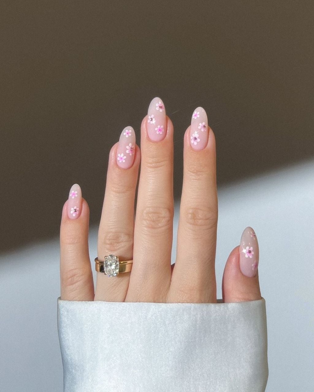 Sheer Pink Floral Accent Almond Nails, Glossy Sheer Pink Floral Accent Almond Nails, Glossy — Aesthetic Nails