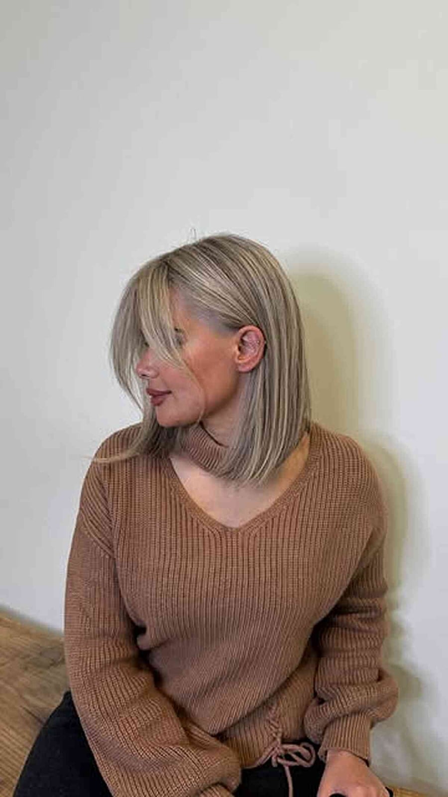 Collarbone Bob With Ash Blonde Highlights