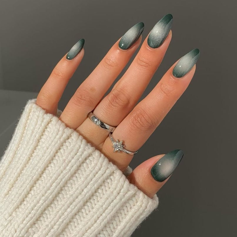 Dark Green Aura Short Almond Nails Dark Green Aura Short Almond Nails — Aura Nails