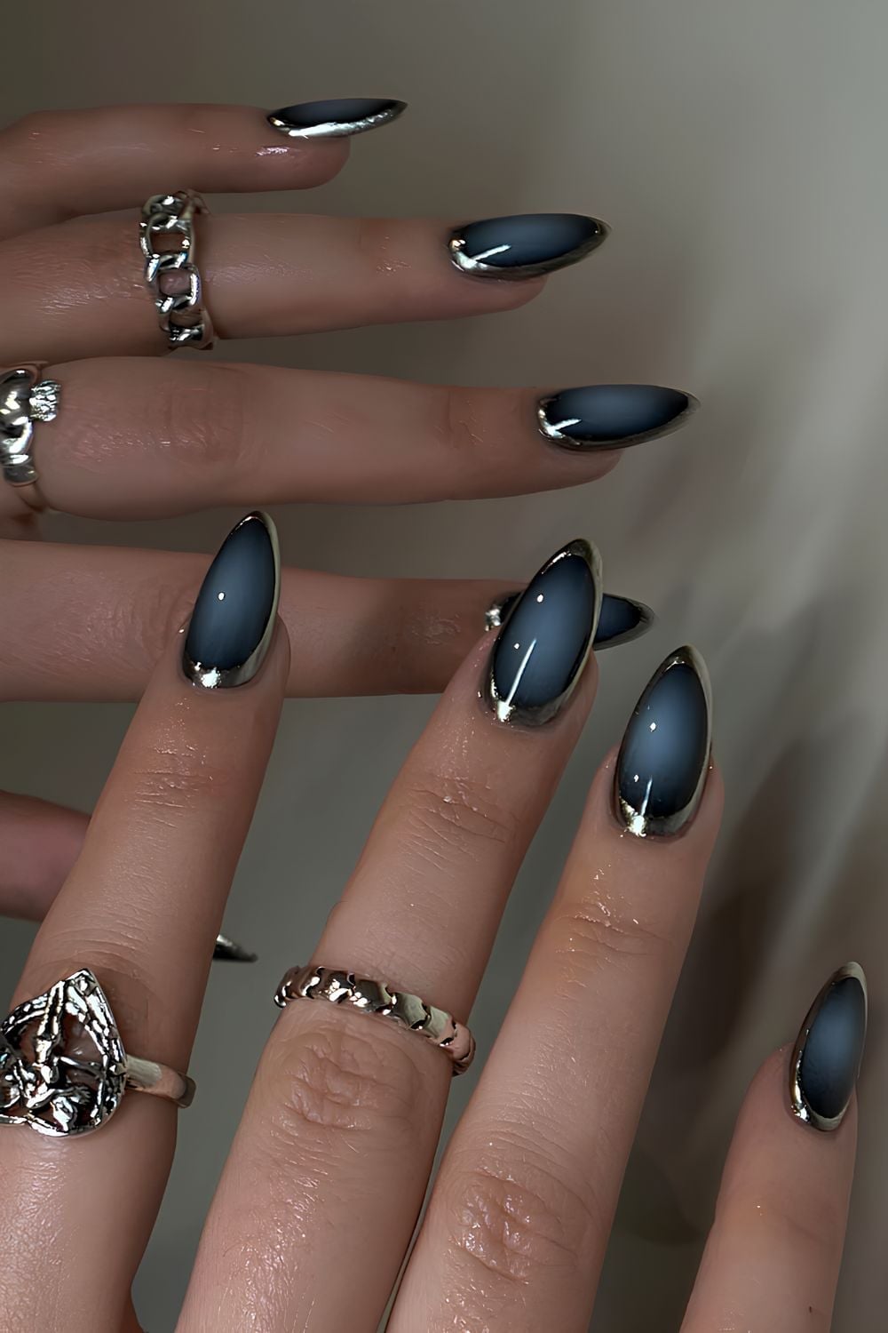 Deep Purple Pink Shift Cat Eye Stiletto Nails Deep Purple Pink Shift Cat Eye Stiletto Nails — Aura Nails