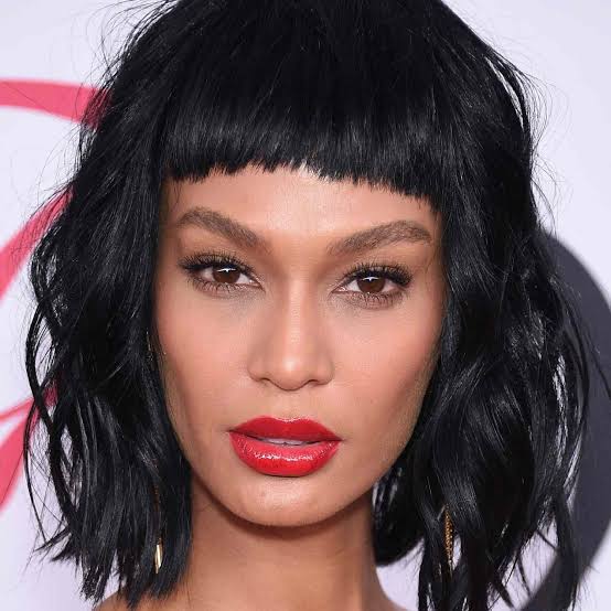 Black Collarbone Bob With Choppy Micro Baby Bangs