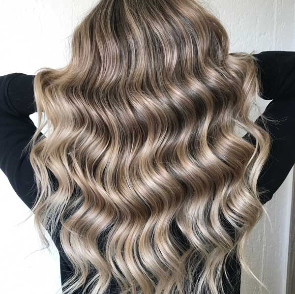 Mid-Back Dark Blonde With Finely Woven Highlights Mid-Back Dark Blonde With Finely Woven Highlights — Babylights
