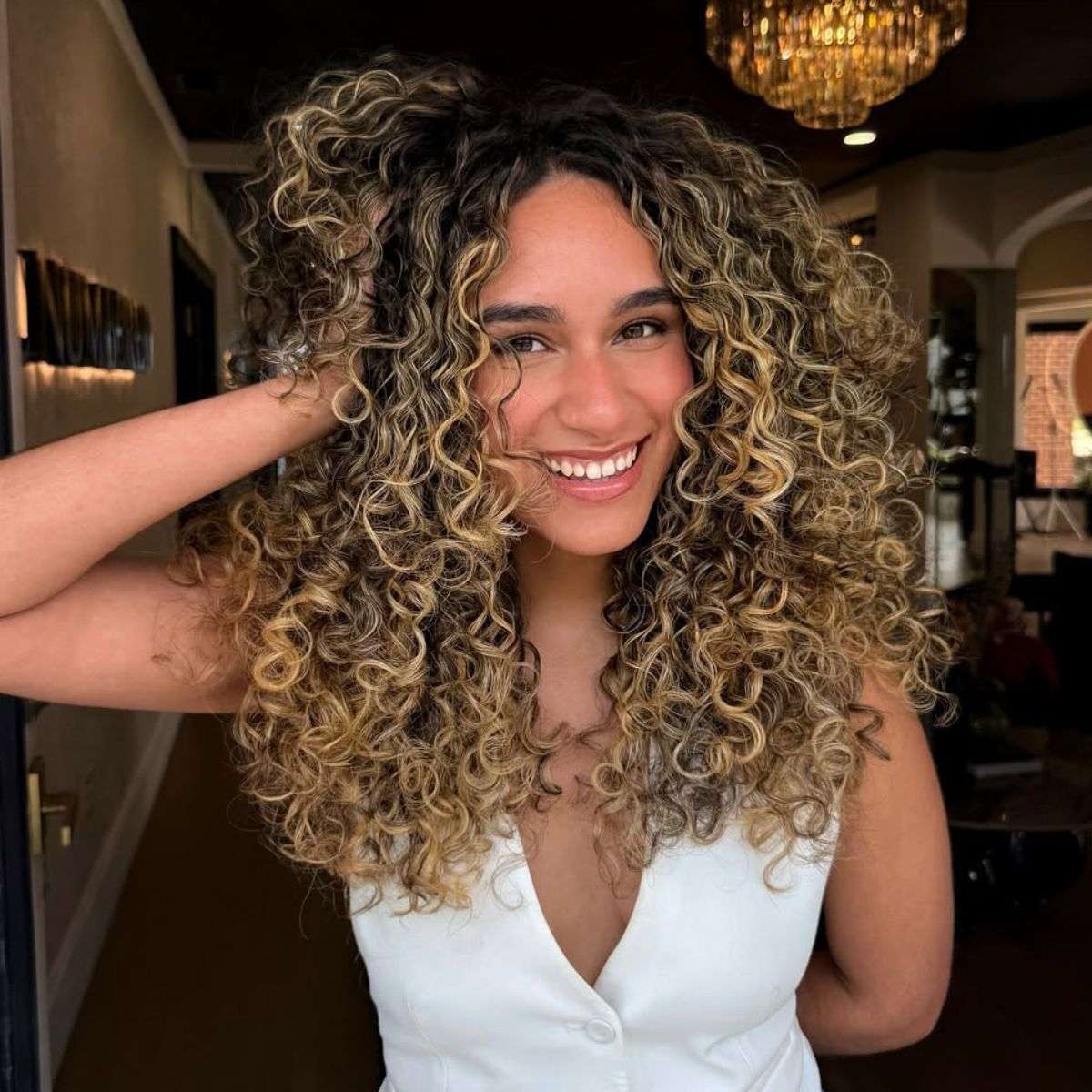 Mid-Back Dark Brown With Blended Blonde Balayage, Air Dried Mid-Back Dark Brown With Blended Blonde Balayage, Air Dried