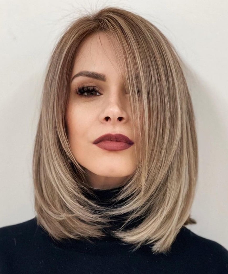 Chin Length Bob With Side-Swept Bangs And Ash Blonde Balayage — Balayage on Medium Hair