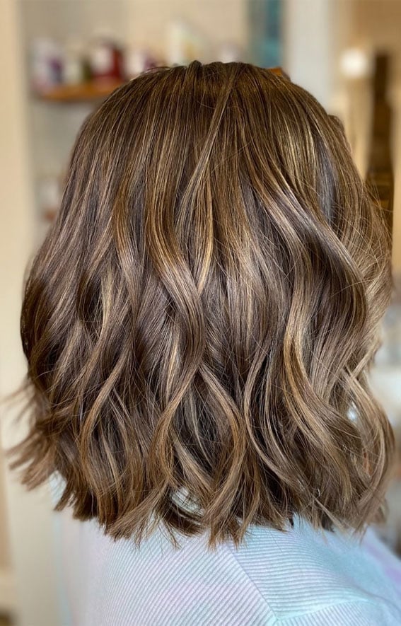 Brunette Lob With Subtle Balayage Highlights — Balayage on Medium Hair