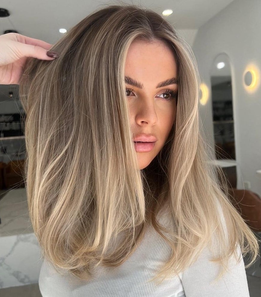 Medium Blonde Lob With Lighter Blonde Balayage — Balayage on Medium Hair