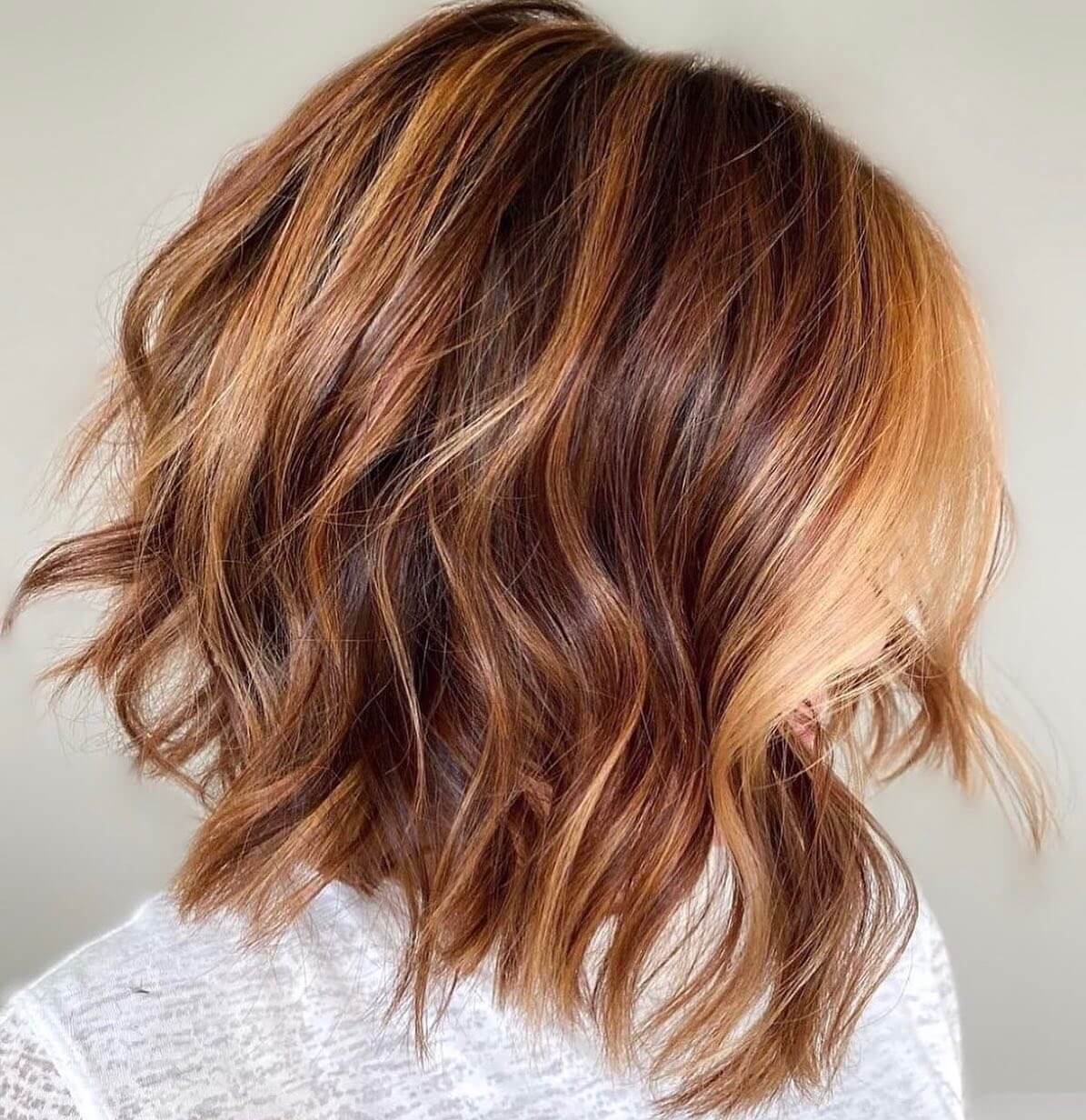 Collarbone Bob With Copper Blonde Balayage, Middle — Balayage Short Hair