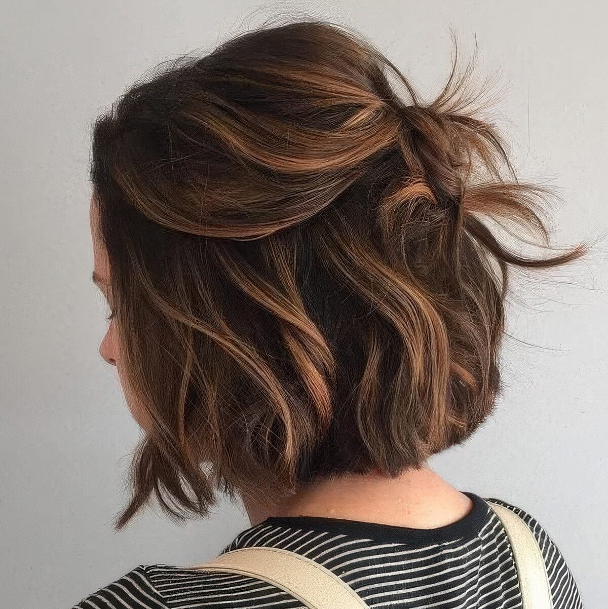 Textured Collarbone Bob With Caramel Balayage — Balayage Short Hair