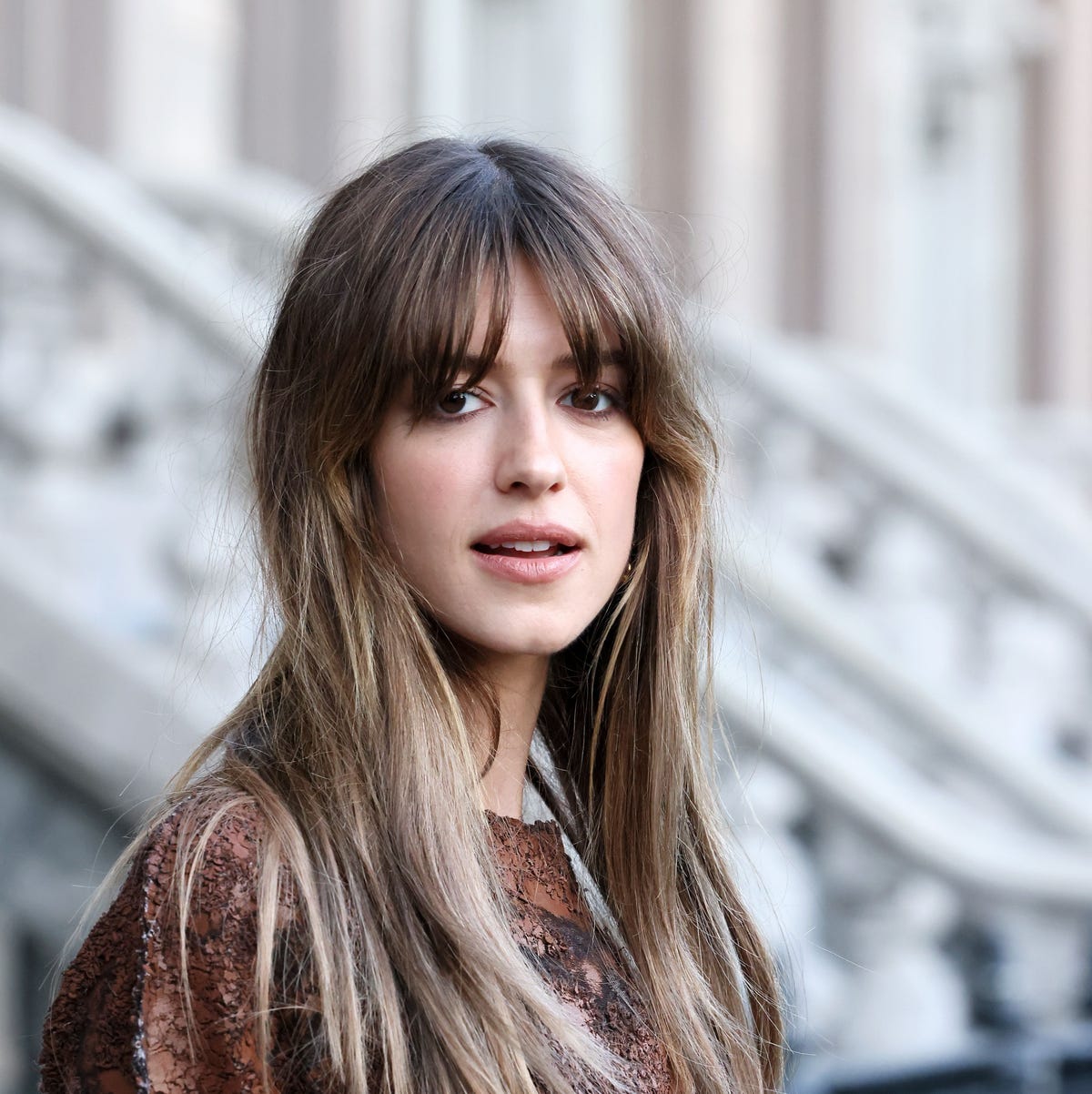 Collarbone Layers With Airy Curtain Bangs — Bangs for Fine Hair