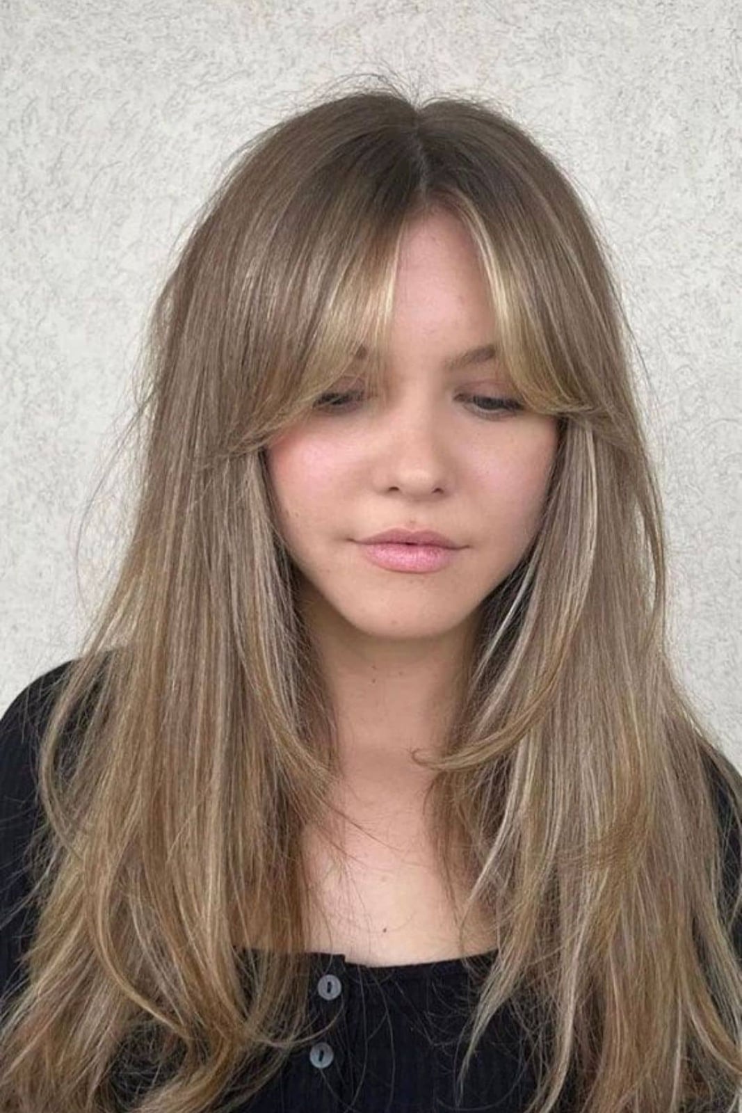 Mid-Back Layers With Prominent Curtain Bangs — Bangs for Fine Hair