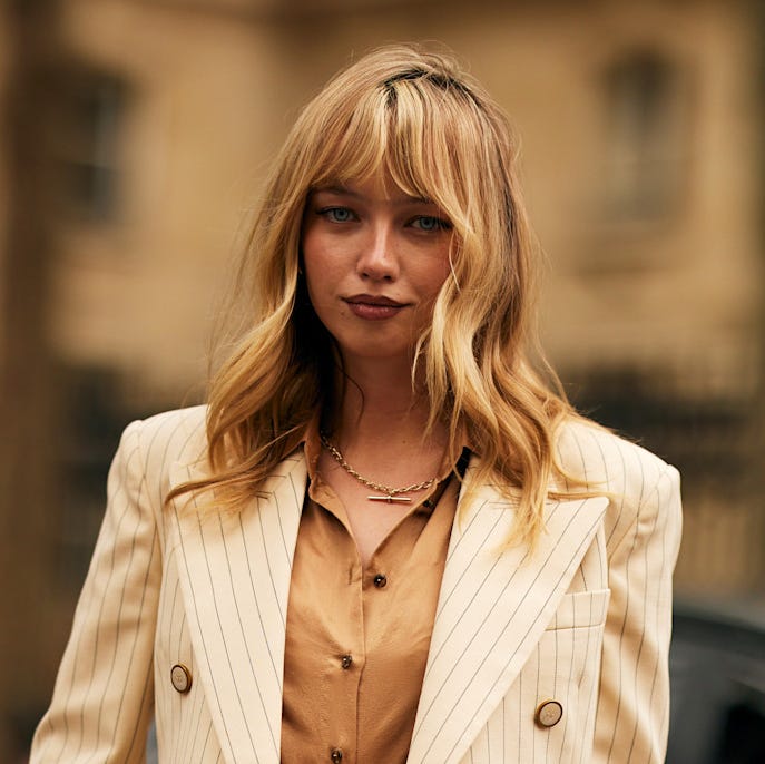Chin Length French Bob With Wispy Bangs Chin Length French Bob With Wispy Bangs — Bangs Trends