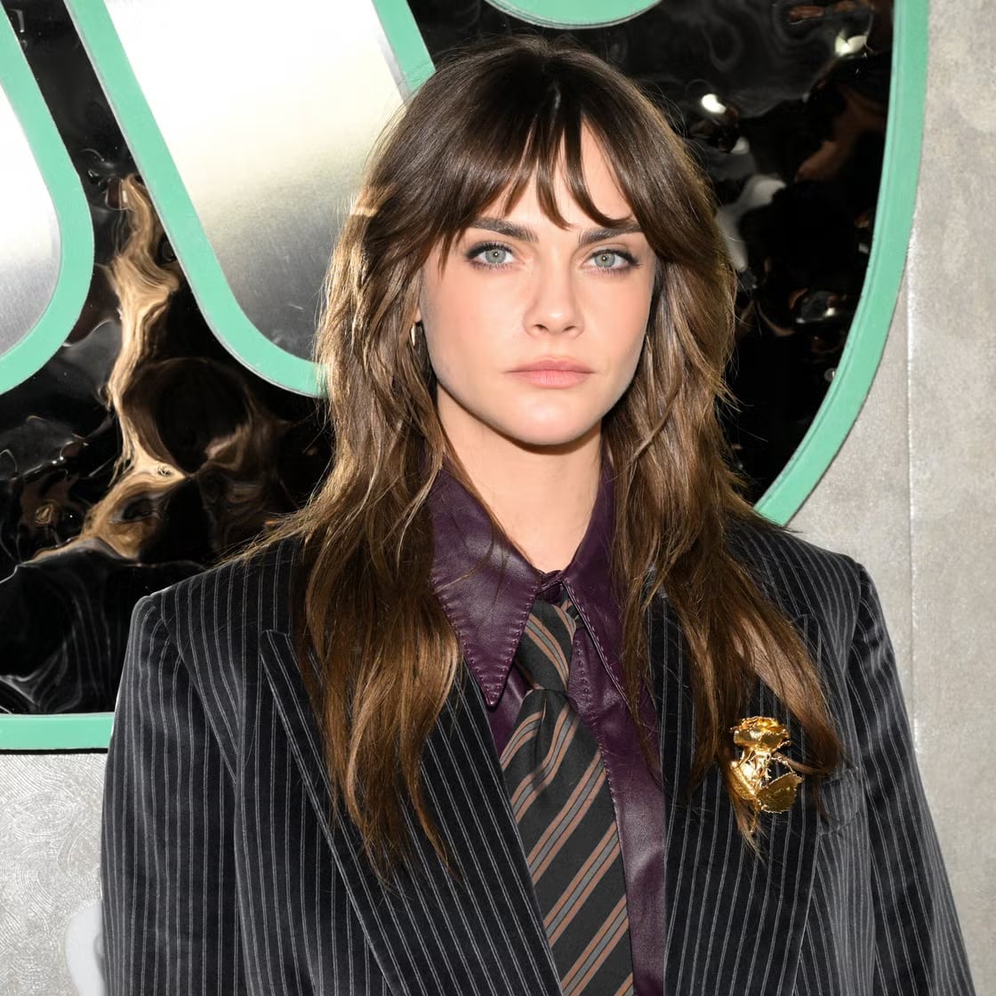 Mid-Back Shag With Wispy Bangs, Dark Brown With Highlights Mid-Back Shag With Wispy Bangs, Dark Brown With Highlights — Bangs Trends