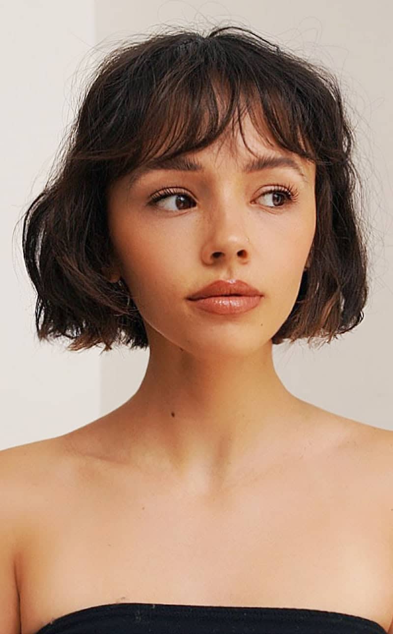 Chin Length Bob With Choppy Bangs Chin Length Bob With Choppy Bangs — Bangs Trends