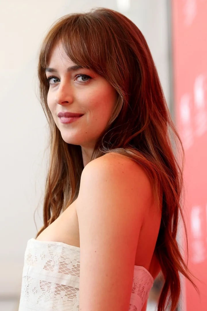 Layered Cut With Wispy Face-Framing Bangs Layered Cut With Wispy Face-Framing Bangs — Bangs Trends