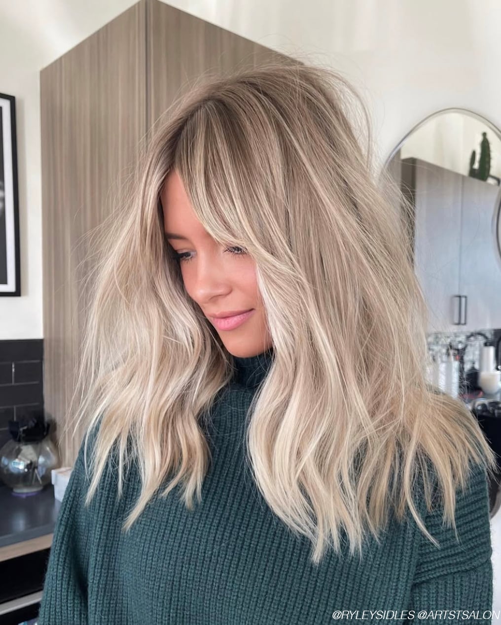 Collarbone Layered Style With Piecey Bangs Collarbone Layered Style With Piecey Bangs — Bangs Trends