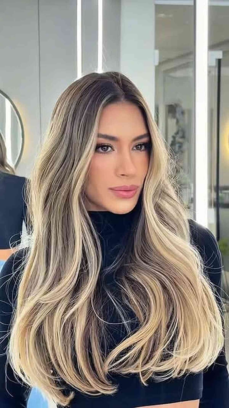 Beige Blonde With Ash Blonde Highlights Beige Blonde With Ash Blonde Highlights