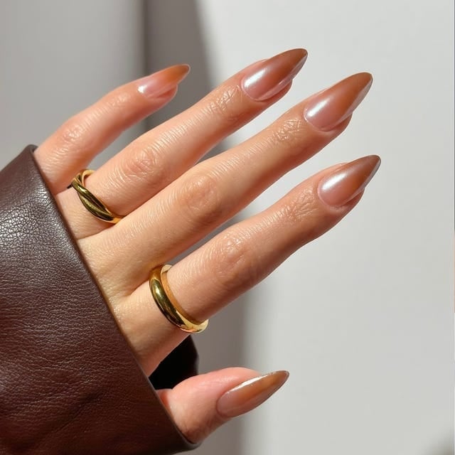 Sheer Nude Light Brown French Glossy Short Almond Nails — Beige Nails