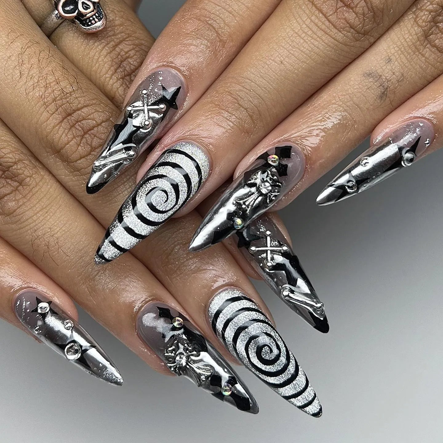 Long Stiletto Chrome with Gothic Art Long Stiletto Chrome with Gothic Art — Black Chrome Nails