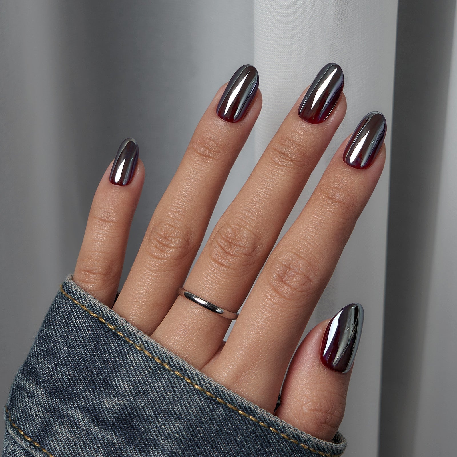 Short Almond Black Chrome with Red Undertones Short Almond Black Chrome with Red Undertones — Black Chrome Nails