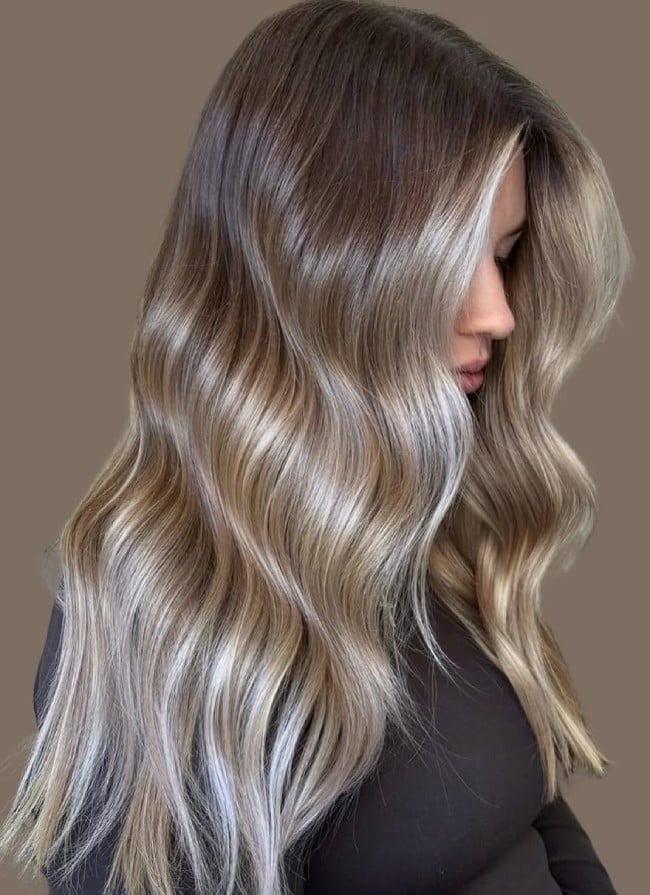 Collarbone Dark Brown Root Melt With Blonde Balayage Collarbone Dark Brown Root Melt With Blonde Balayage