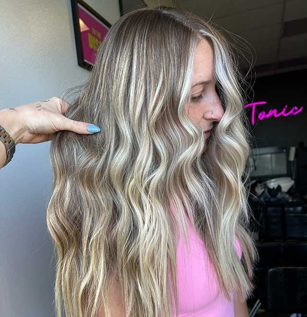 Mid-Back Ash Blonde Highlights On Dark Blonde Base, Close-Up Take