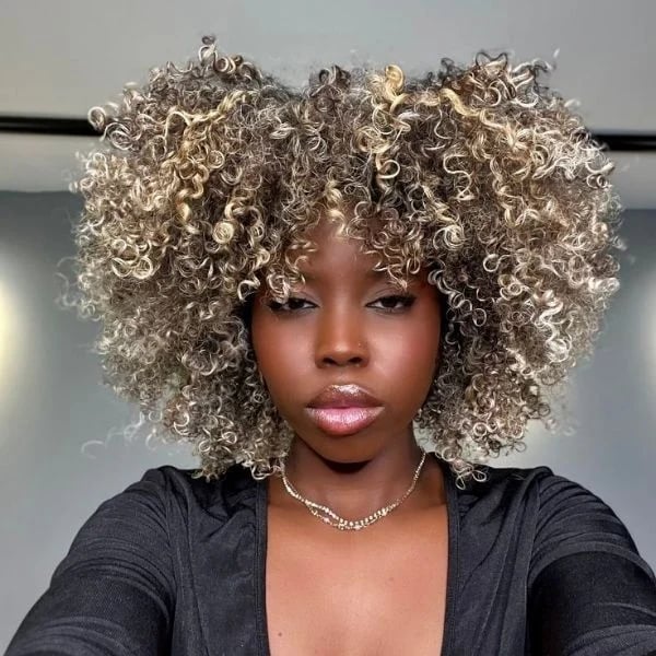 Shoulder Afro Dark Brown With Blonde Highlights Shoulder Afro Dark Brown With Blonde Highlights — Blonde with Highlights Hair