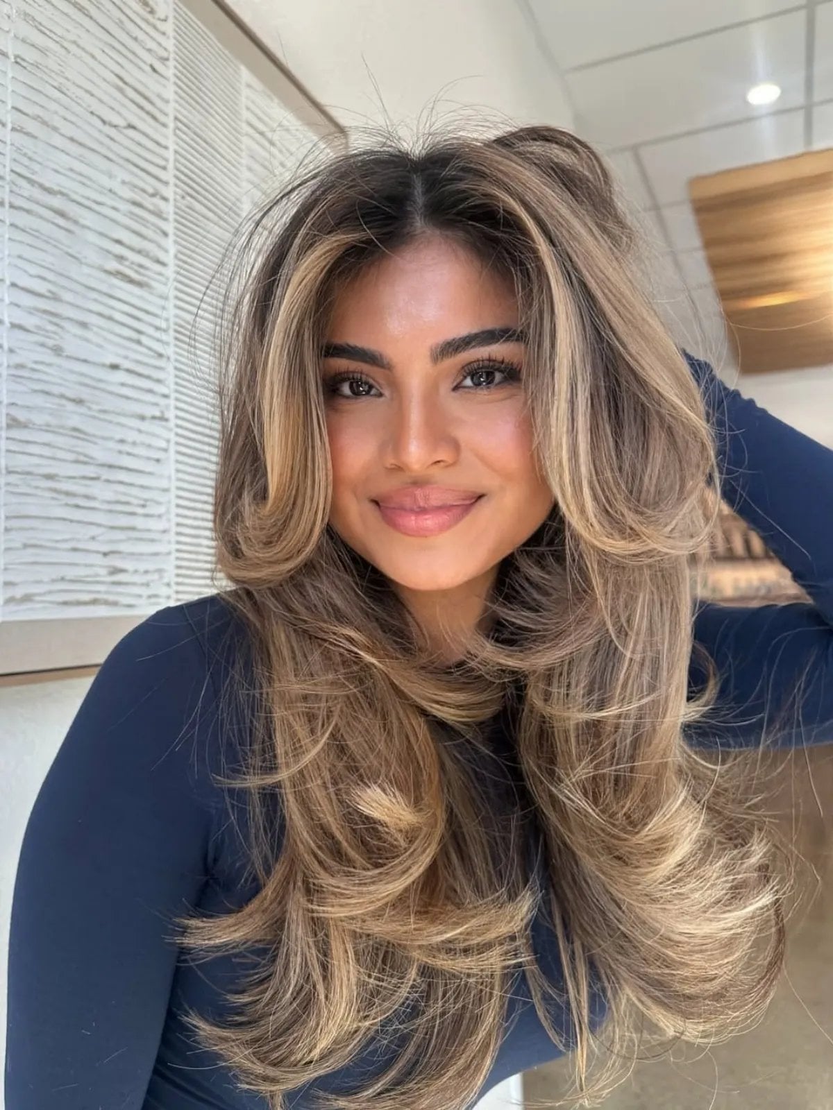 Collarbone Beige Blonde With Blended Highlights Collarbone Beige Blonde With Blended Highlights — Blonde with Highlights Hair