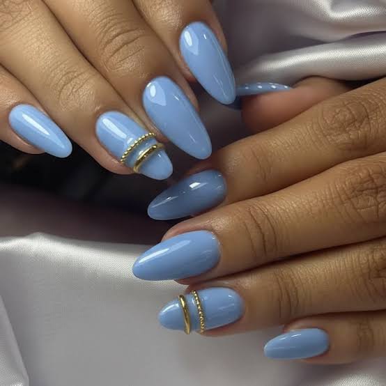 Periwinkle Blue Glossy Medium Almond Nails with Gold Rings — Blue Nails