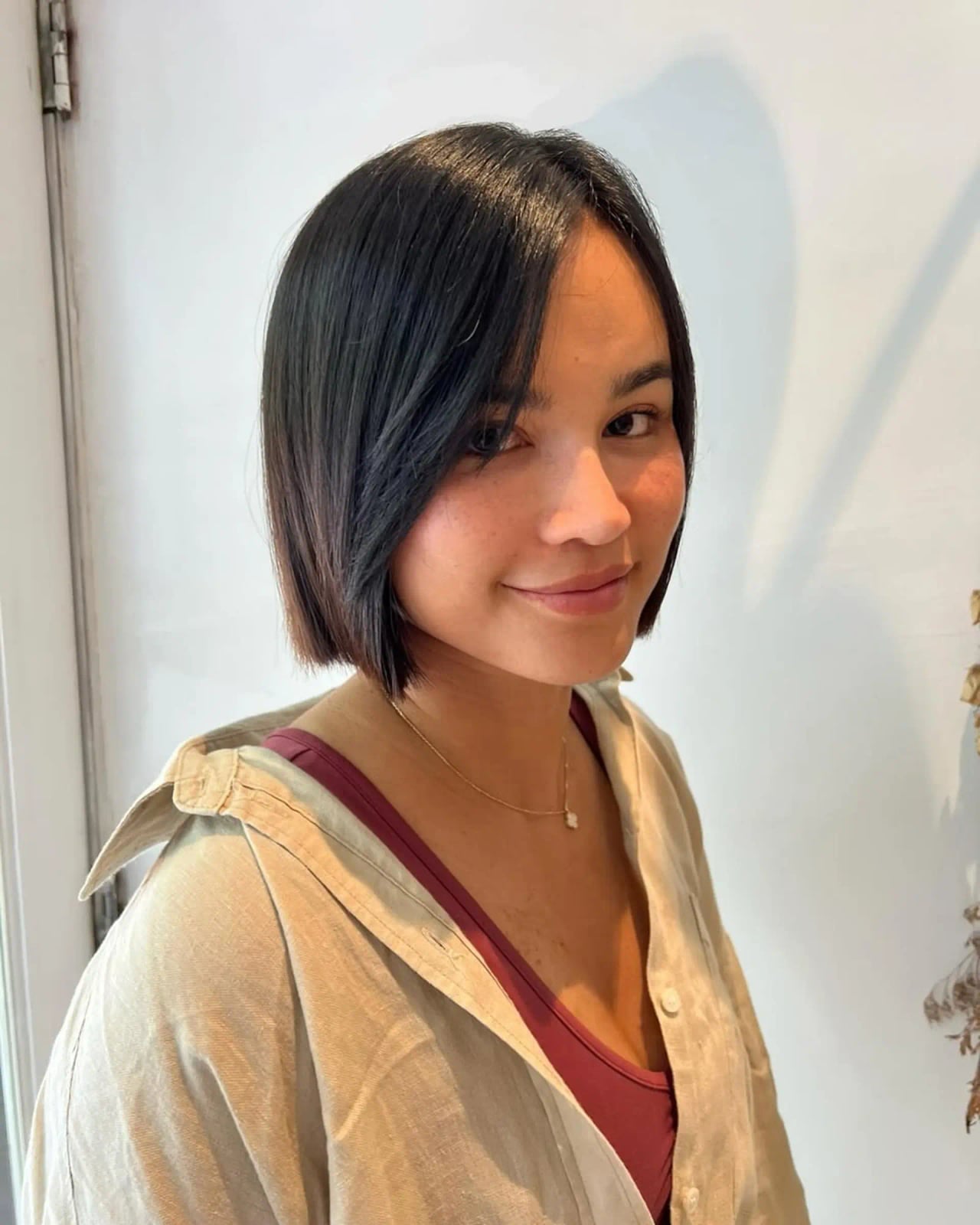 Dark Brown Chin Bob With Side Part Dark Brown Chin Bob With Side Part — Blunt Bob