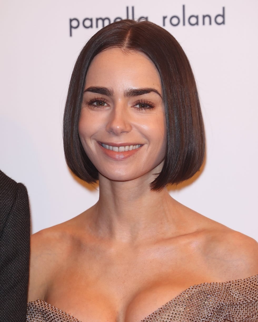 Thick Dark Brown Bob With Blunt Ends Thick Dark Brown Bob With Blunt Ends — Blunt Bob