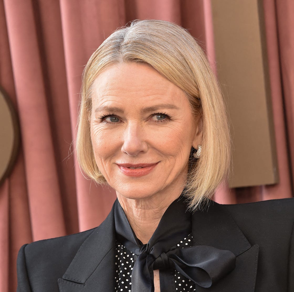 Sharp Ash Blonde Blunt Bob Below Chin — Bob Haircuts
