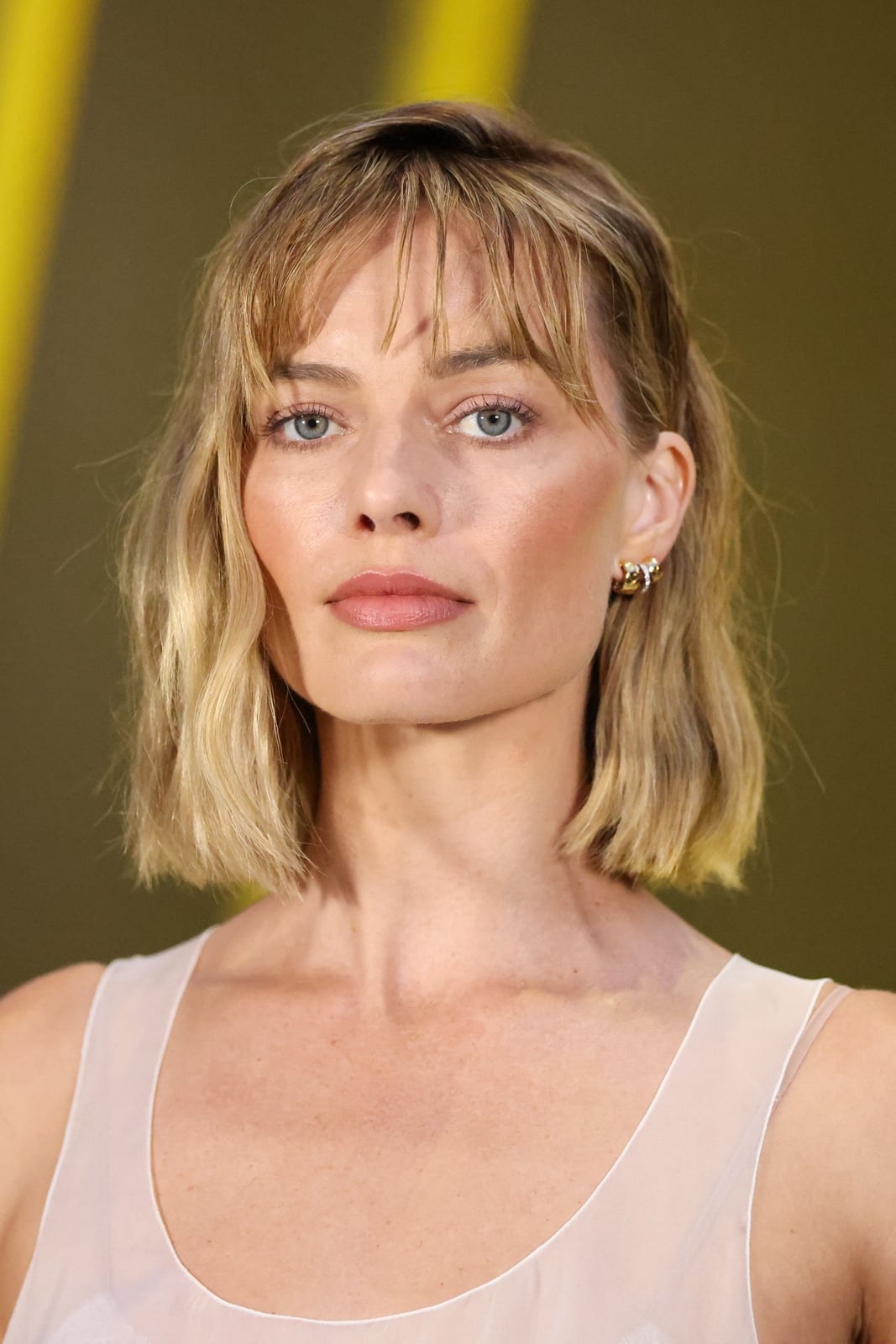 Ash Blonde Bob With Wispy Curtain Bangs, Collarbone Ash Blonde Bob With Wispy Curtain Bangs, Collarbone — Bob with Bangs