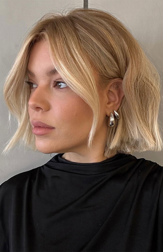 Blonde Bob With Textured Ends — Bob with Curtain Bangs