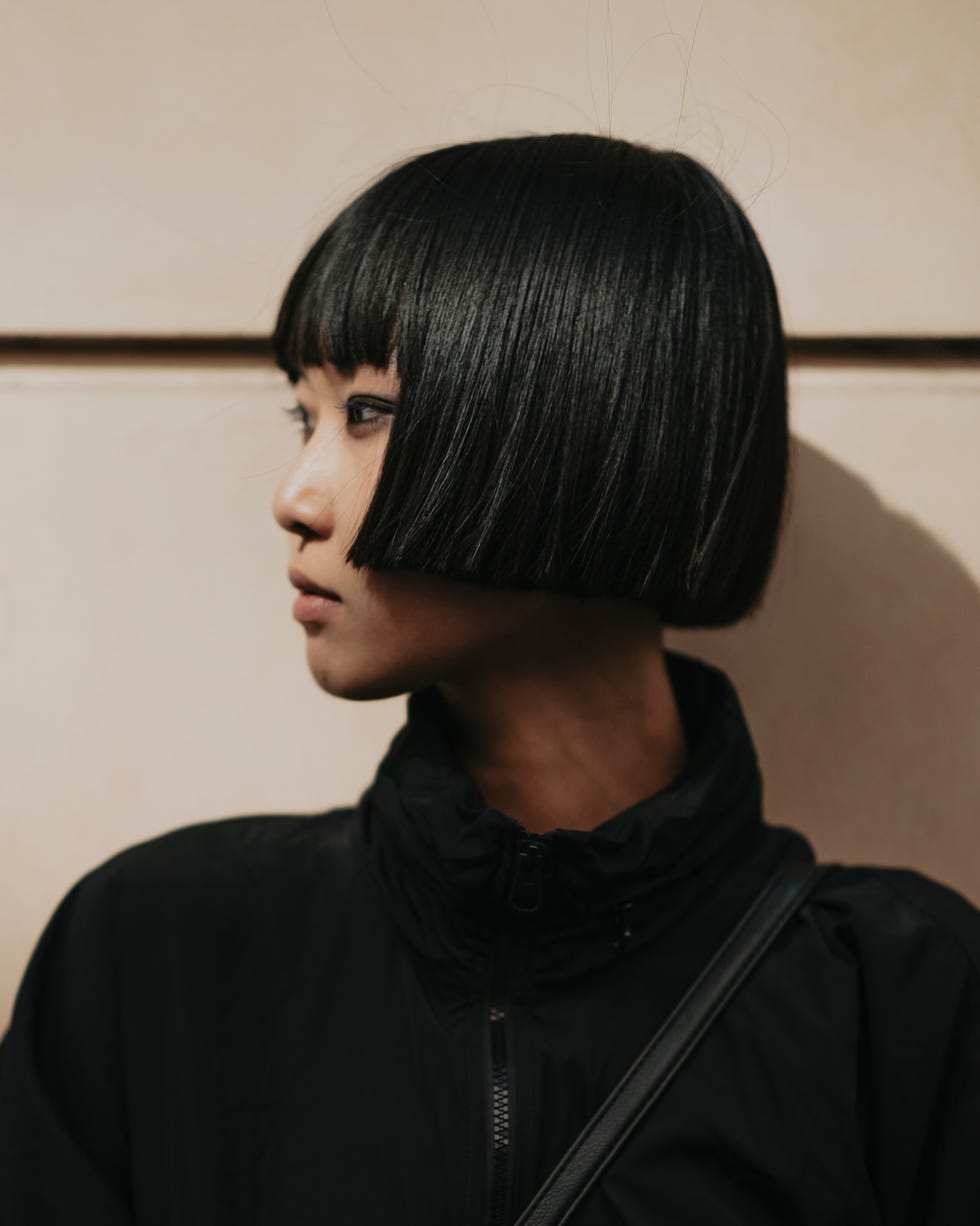 Black Box Bob With Blunt Bangs, Close-Up Take Black Box Bob With Blunt Bangs, Close-Up Take
