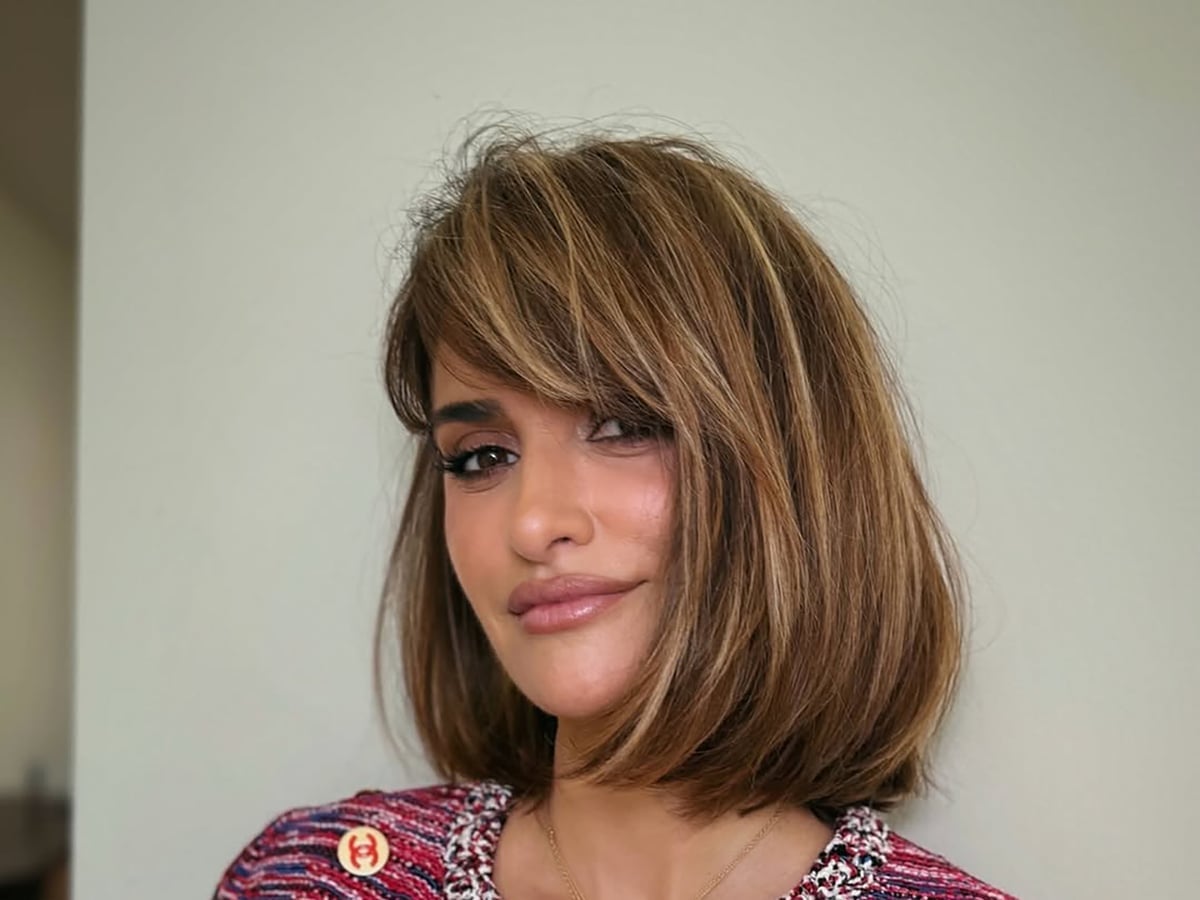 Chin Bob With Full Curtain Bangs and Smooth Blowout Chin Bob With Full Curtain Bangs and Smooth Blowout — Boyfriend Bob