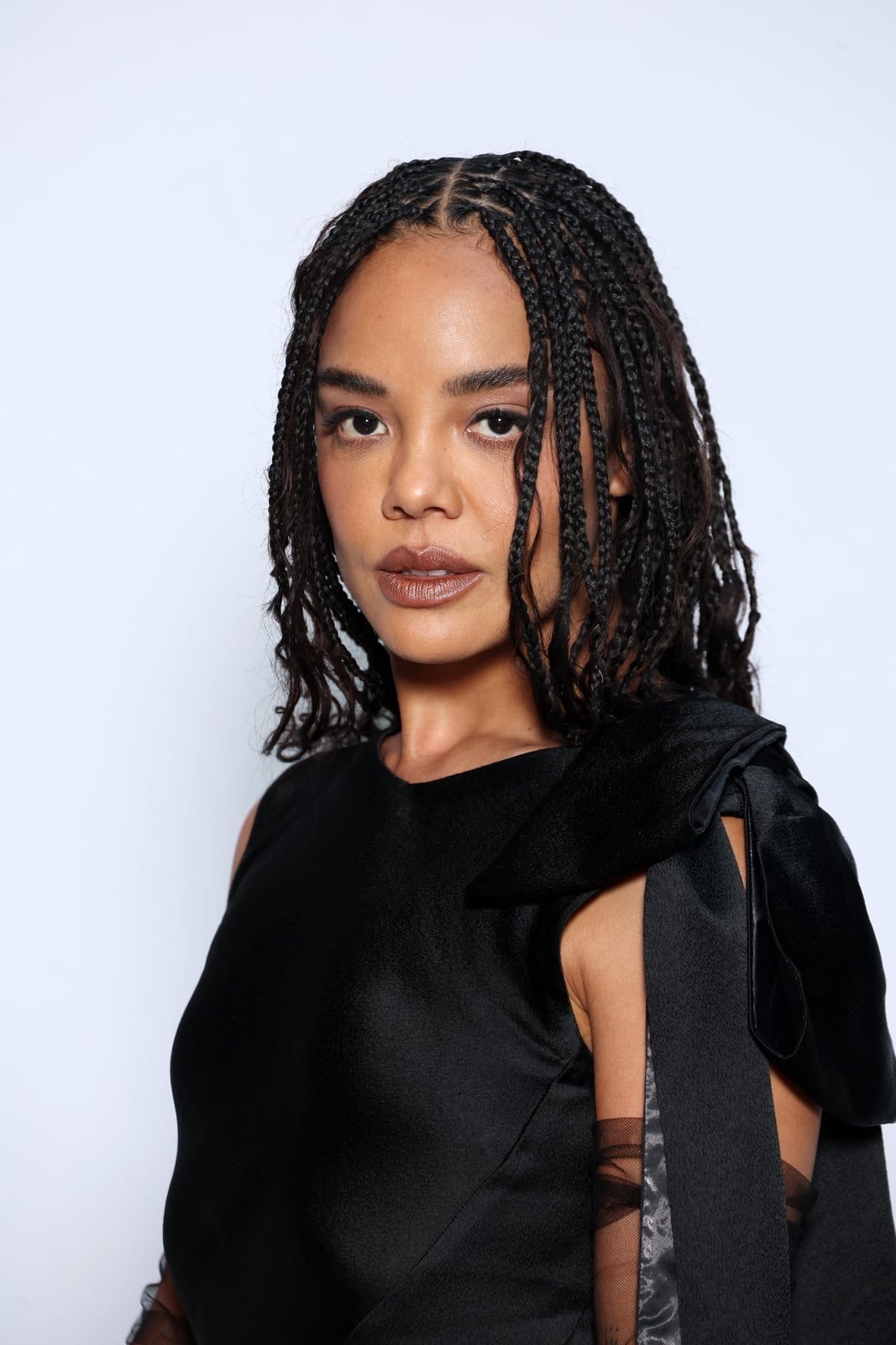 Collarbone Box Braids With Wavy Ends — Braids for Short Hair